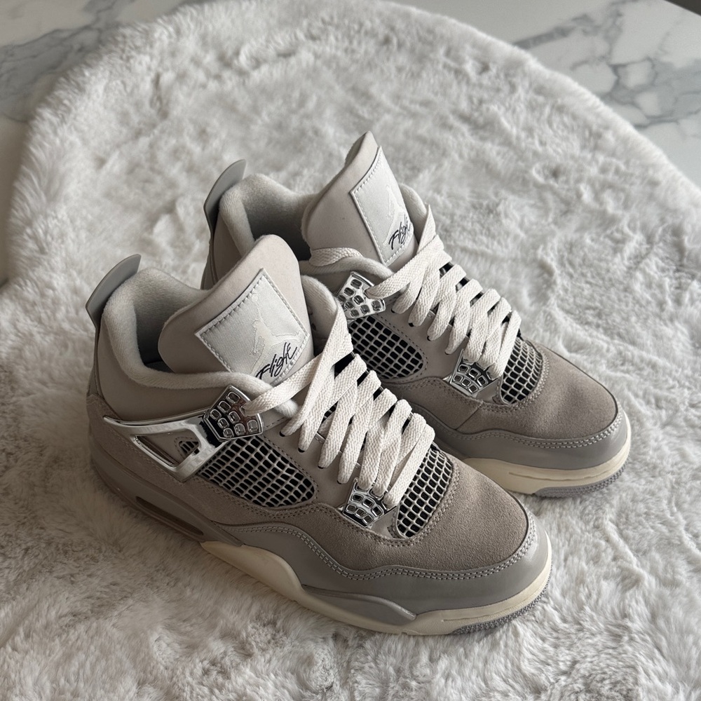 Jordan 4 Retro ‘Frozen Moments’